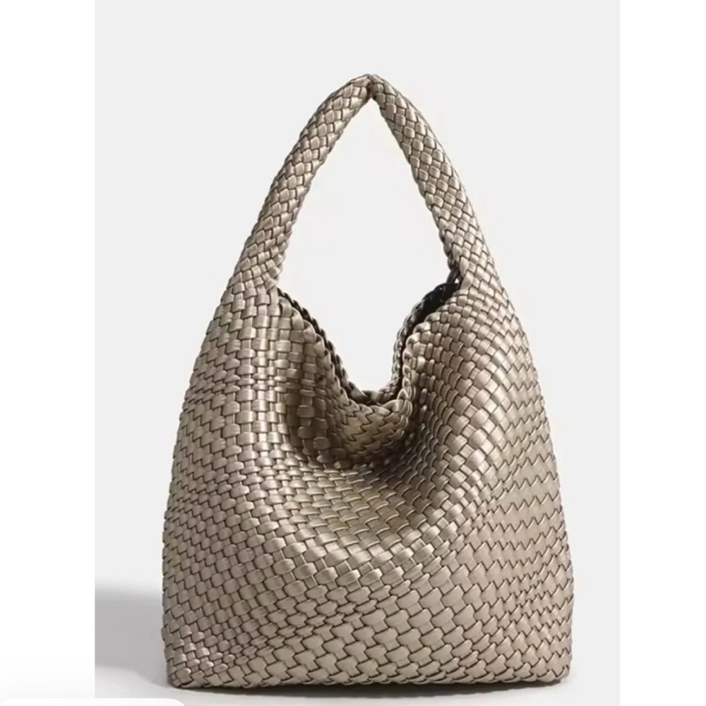 Woven Hobo Shoulder Bag in Metallic silver